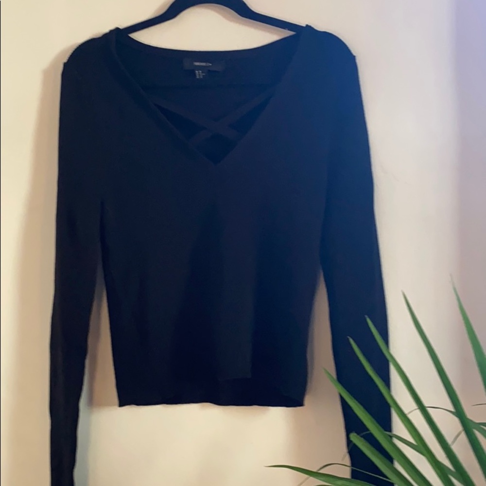 F21 V Neck Sweater Top With Cross Detail